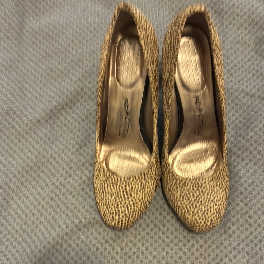 Elegant Leopard Print Women's Heels